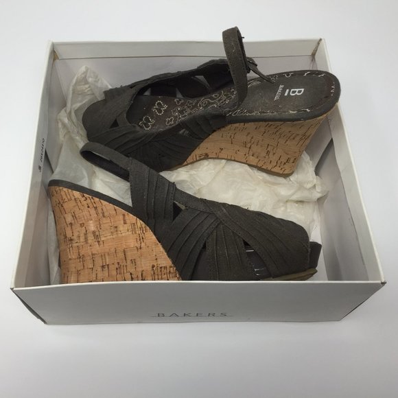 BAKERS SHOES Shoes - Open toe summer wedge Suzie q Size 8